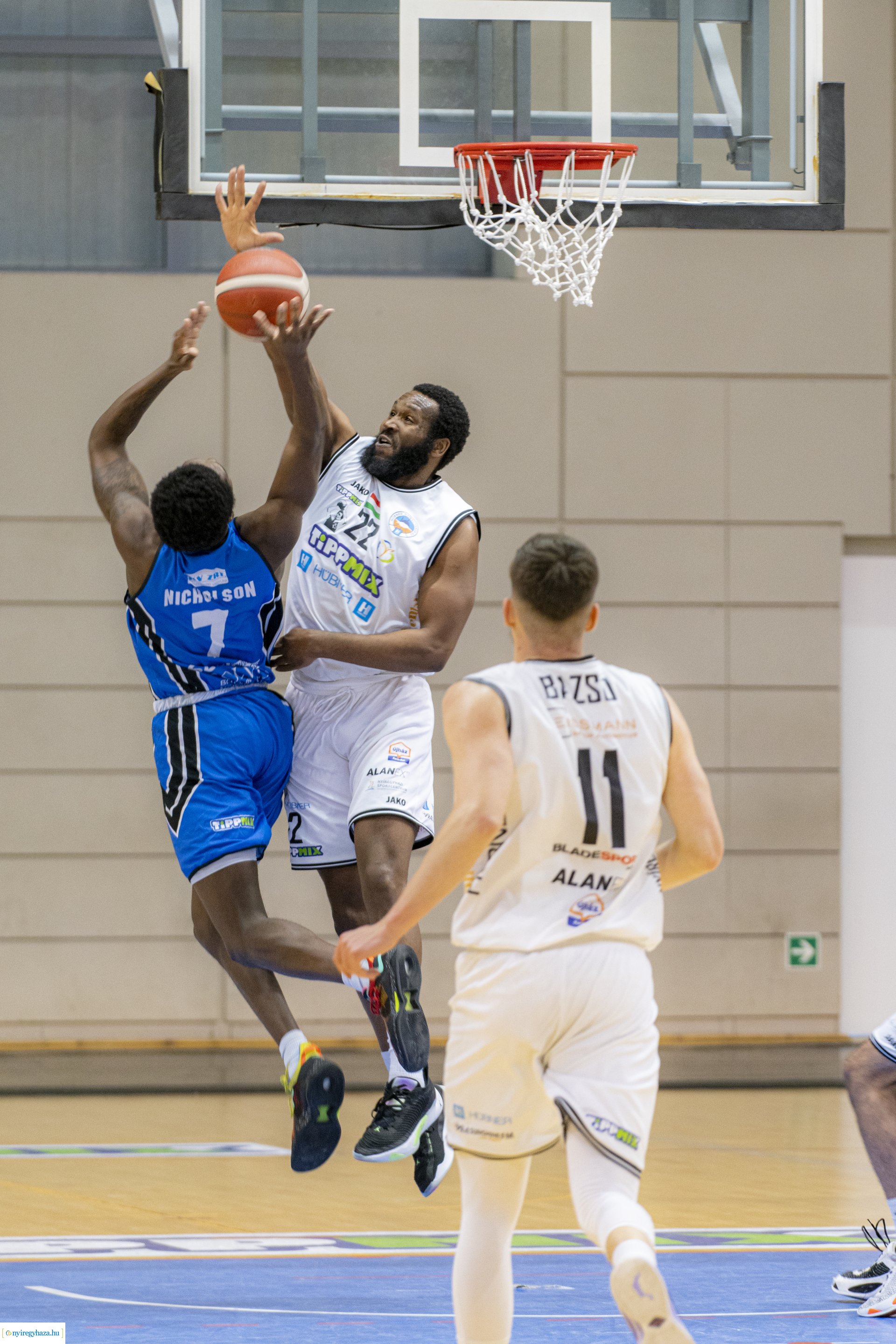 Hübner Nyíregyháza BS–Naturtex-SZTE-Szedeák kosárlabda mérkőzés