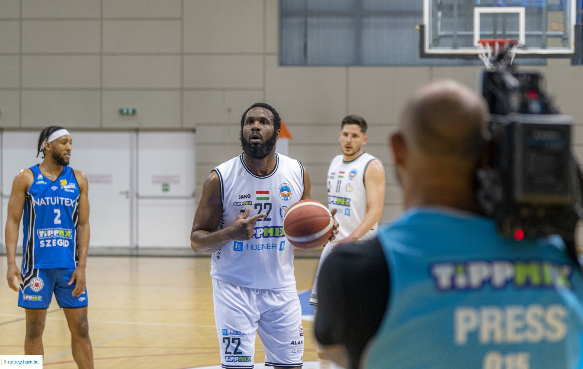Hübner Nyíregyháza BS–Naturtex-SZTE-Szedeák kosárlabda mérkőzés