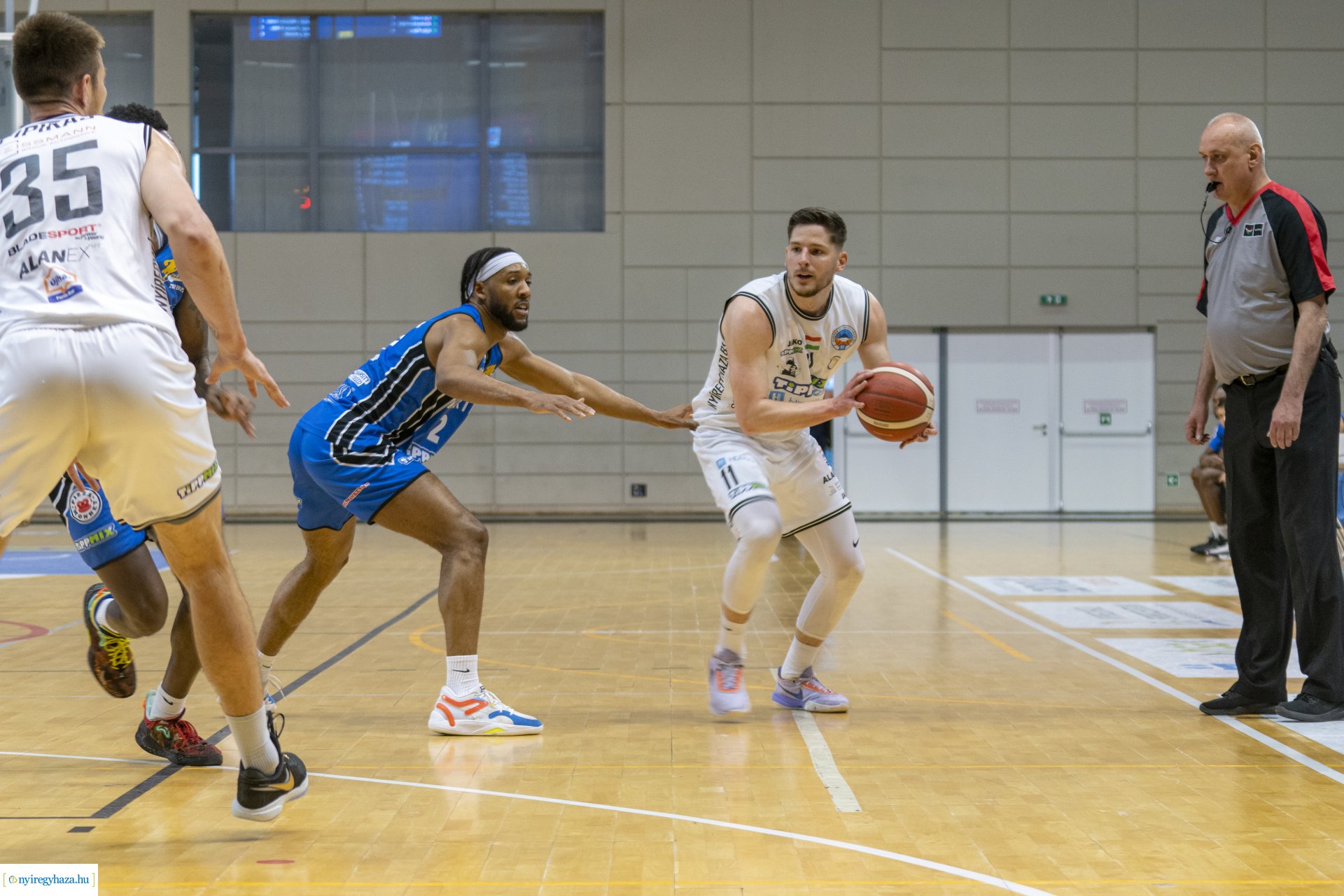 Hübner Nyíregyháza BS–Naturtex-SZTE-Szedeák kosárlabda mérkőzés