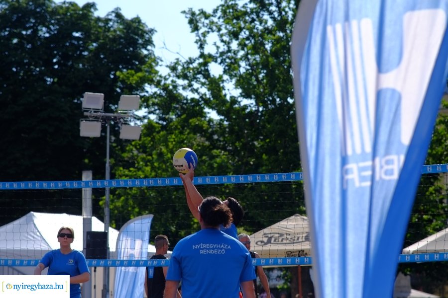 Hübner strandröpi megnyitó 2023