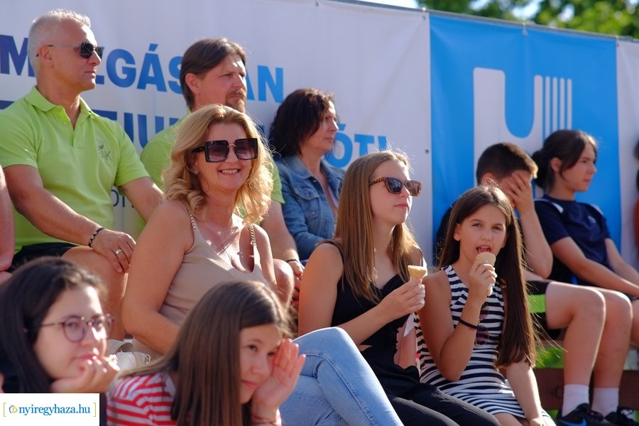 Hübner strandröpi megnyitó 2023