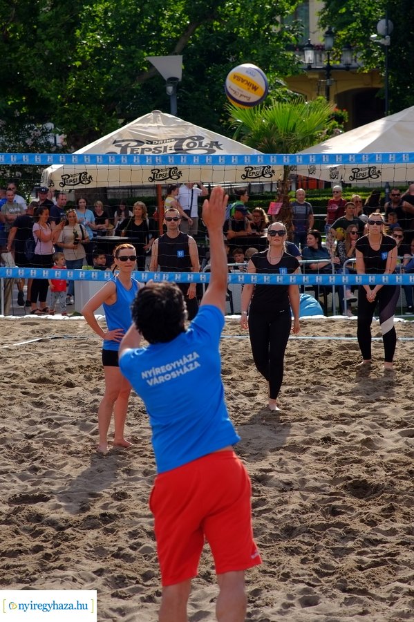 Hübner strandröpi megnyitó 2023