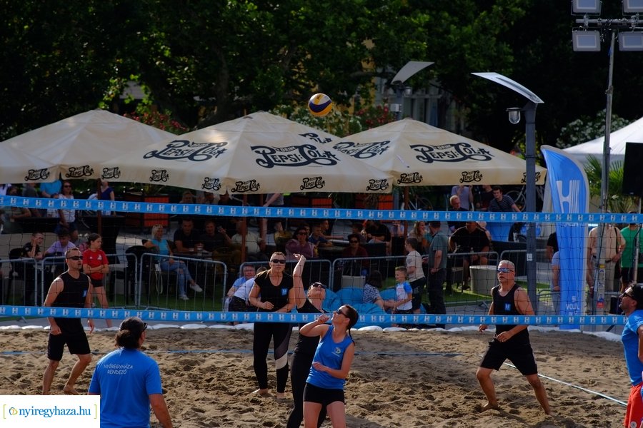 Hübner strandröpi megnyitó 2023