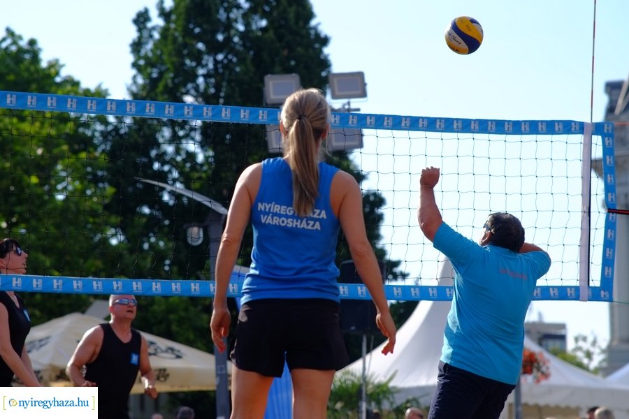 Hübner strandröpi megnyitó 2023