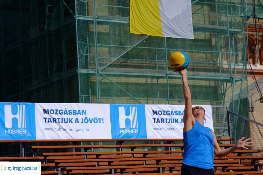 Hübner strandröpi megnyitó 2023