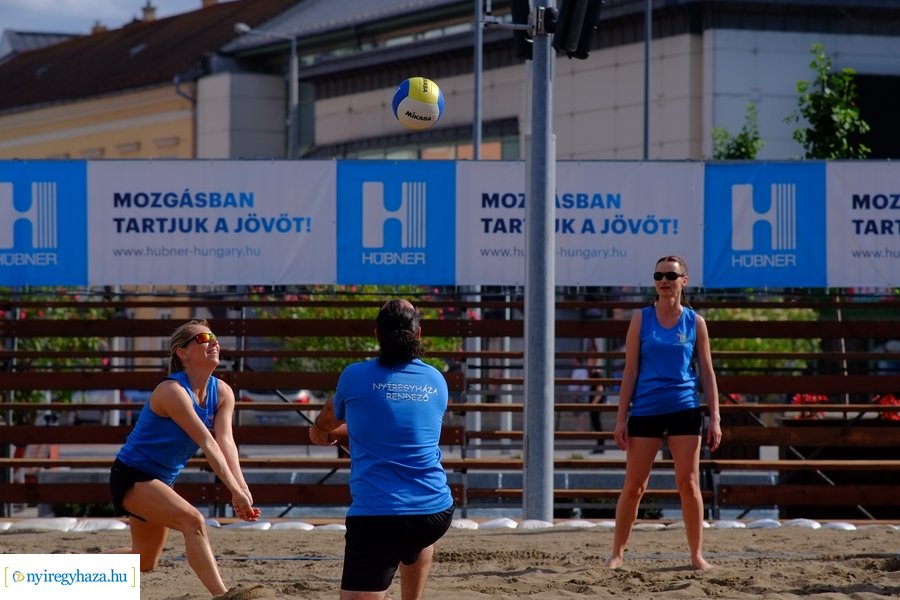 Hübner strandröpi megnyitó 2023