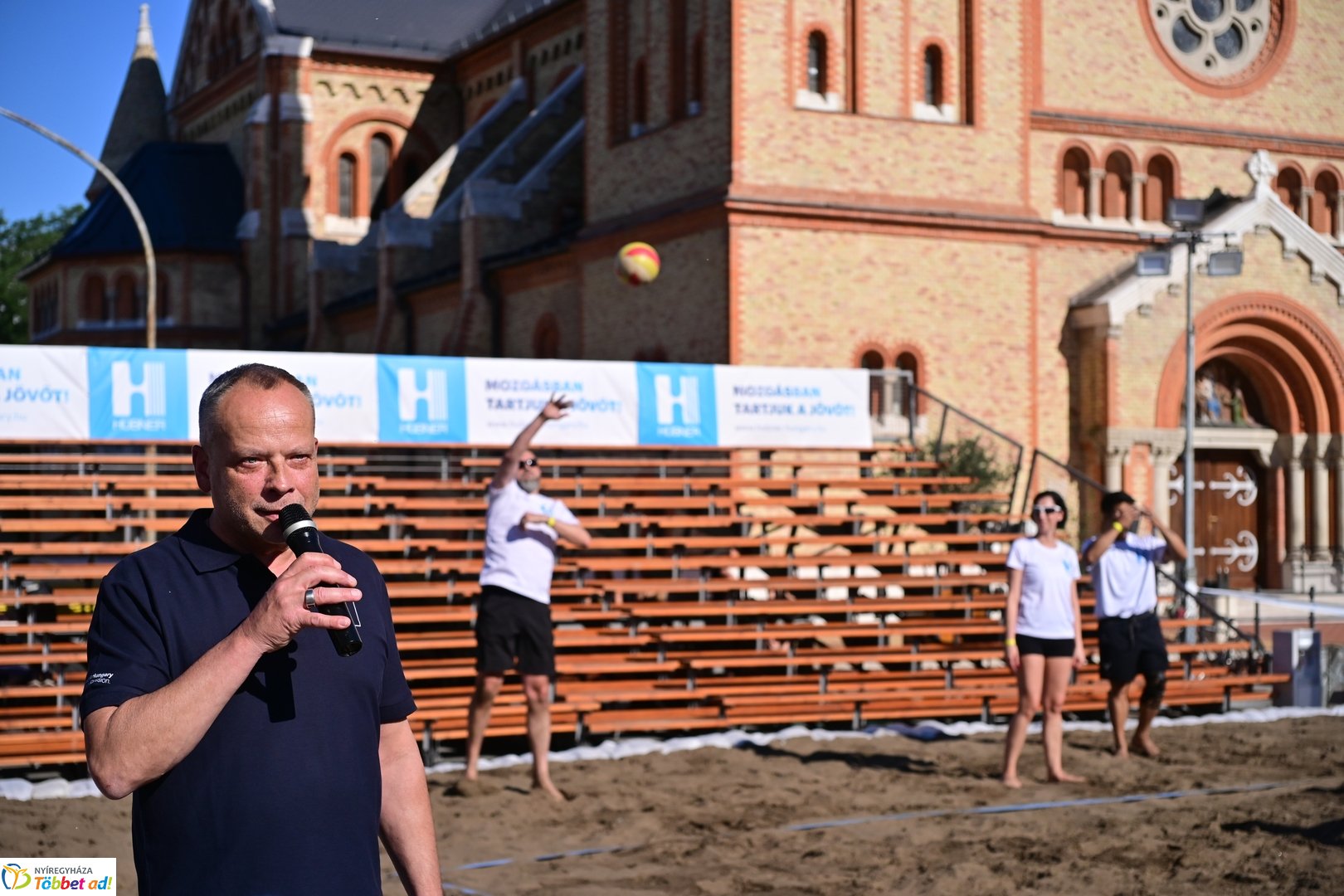 Hübner strandröplabda 2026