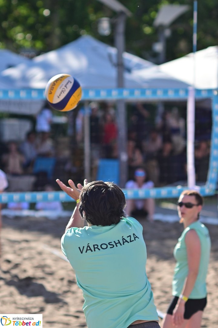 Hübner strandröplabda 2026