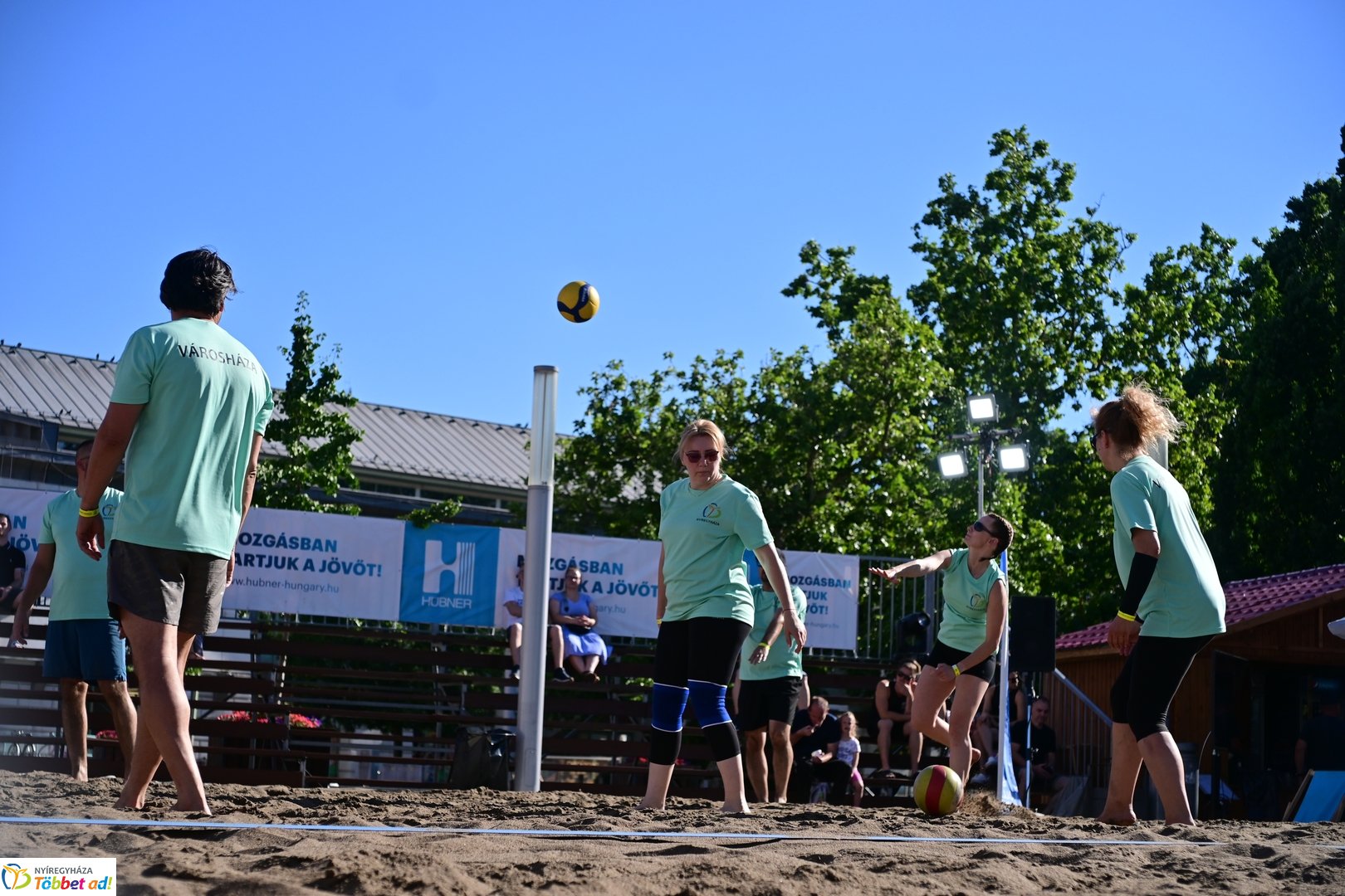 Hübner strandröplabda 2026