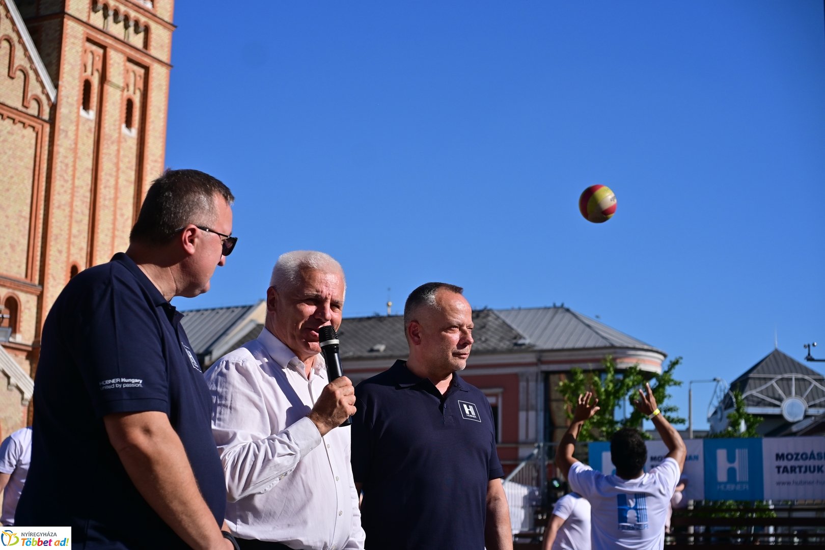 Hübner strandröplabda 2026