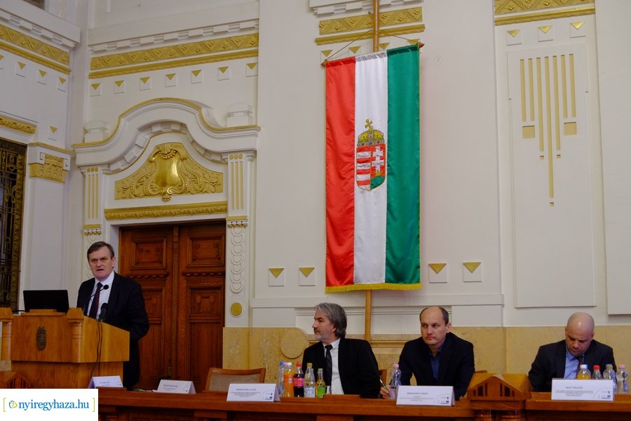 Hulladékgazdálkodási konferencia a Megyeházán 20231212