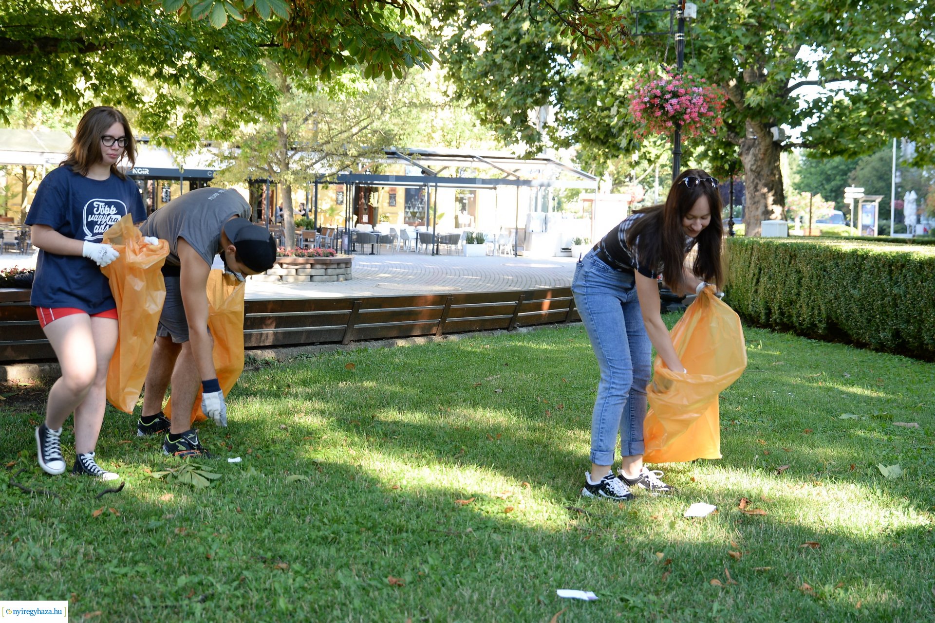 Hulladékgyűjtési akció Nyíregyháza belvárosában
