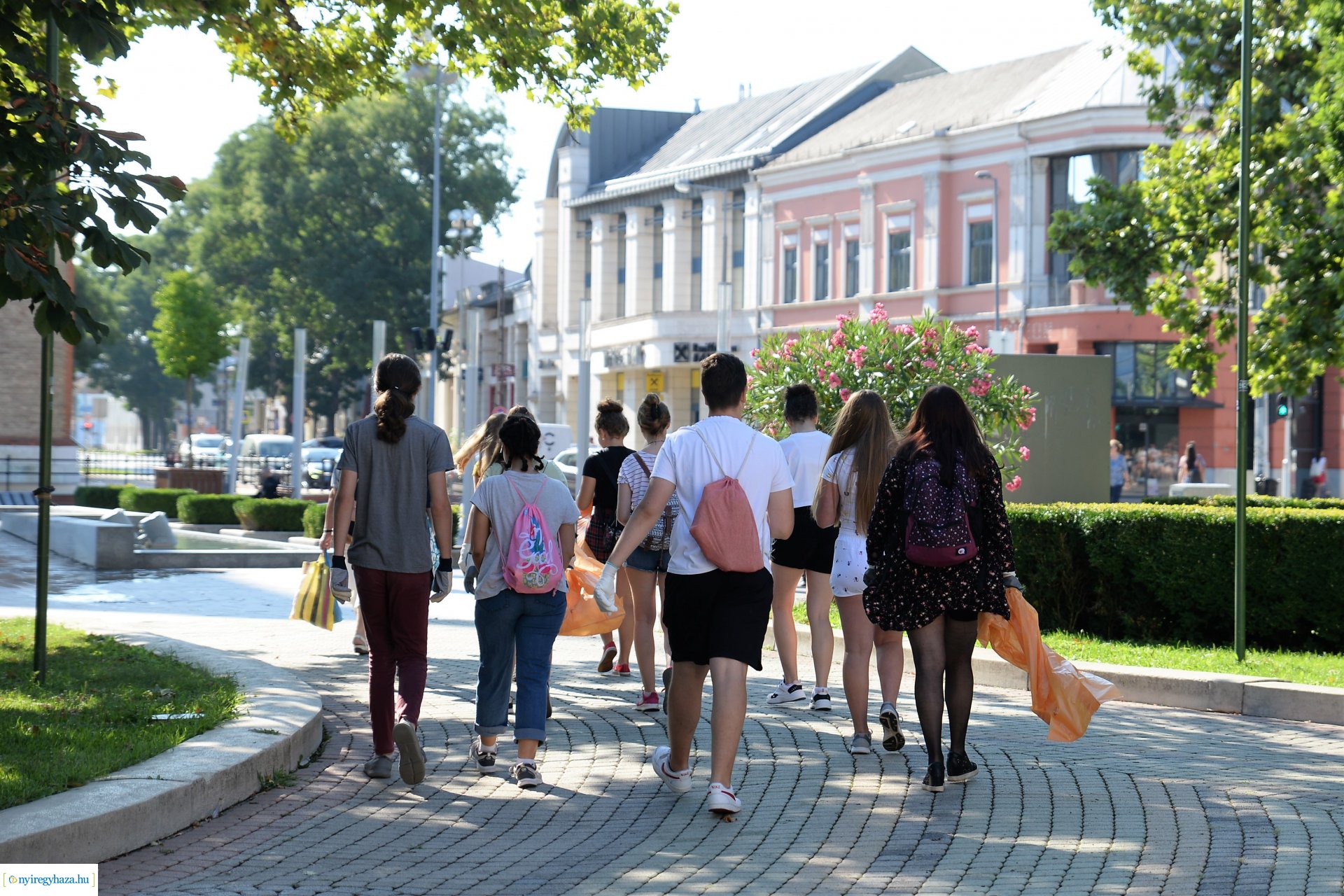 Hulladékgyűjtési akció Nyíregyháza belvárosában
