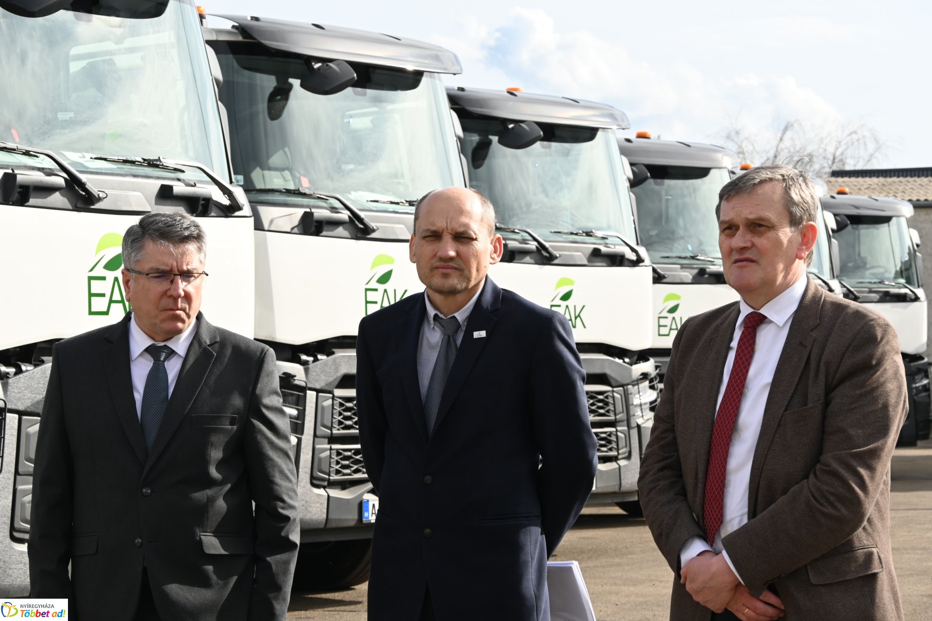 Hulladékgyűjtő gépjárművek átadó ünnepsége