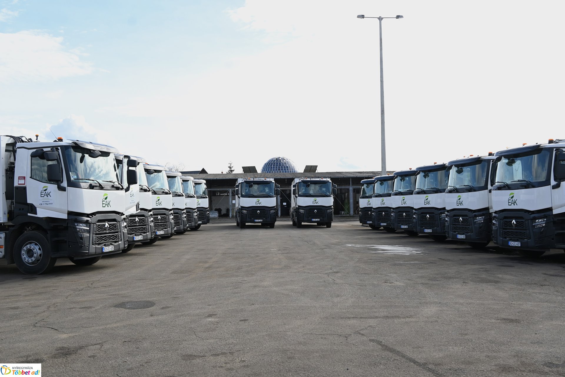 Hulladékgyűjtő gépjárművek átadó ünnepsége