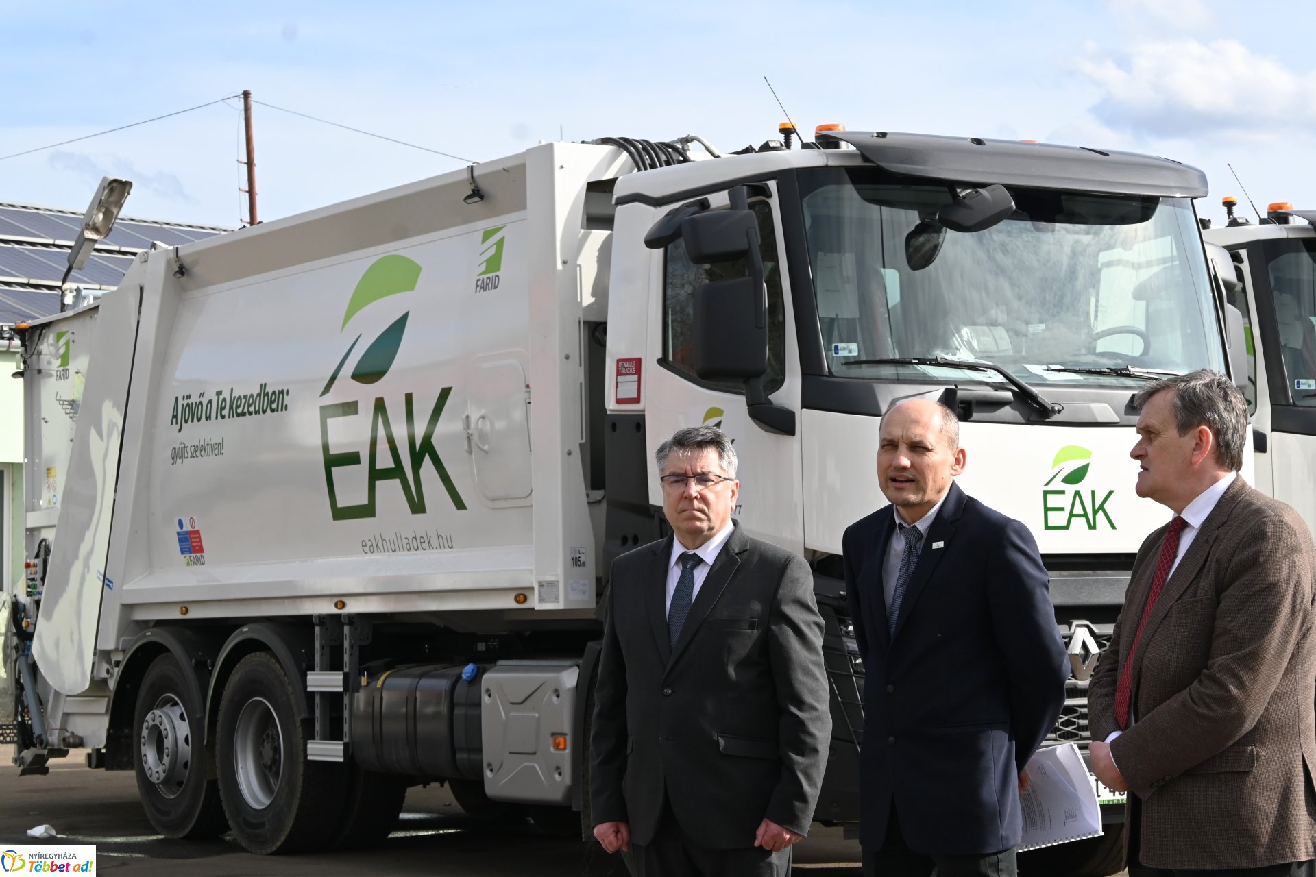 Hulladékgyűjtő gépjárművek átadó ünnepsége