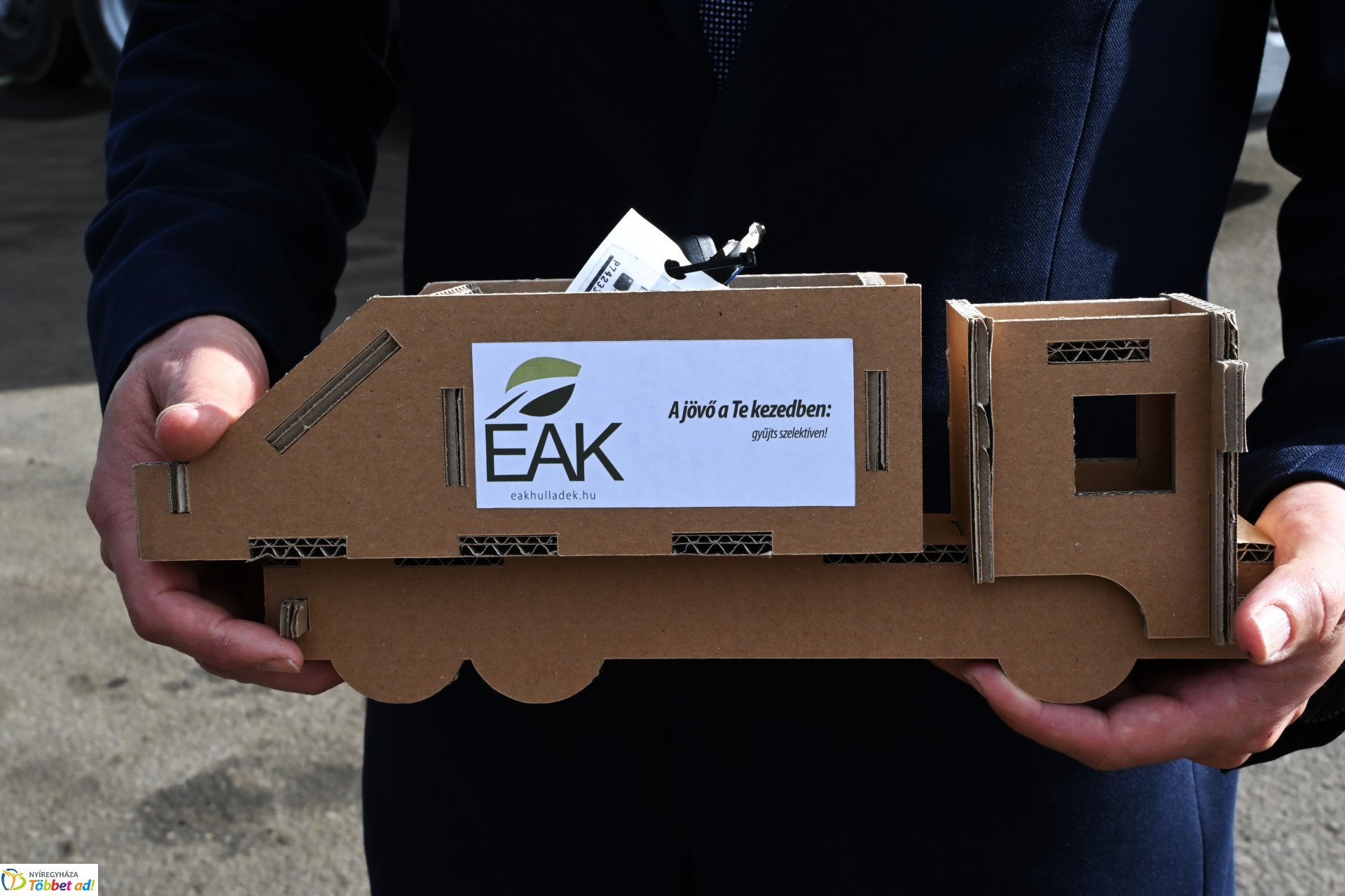 Hulladékgyűjtő gépjárművek átadó ünnepsége