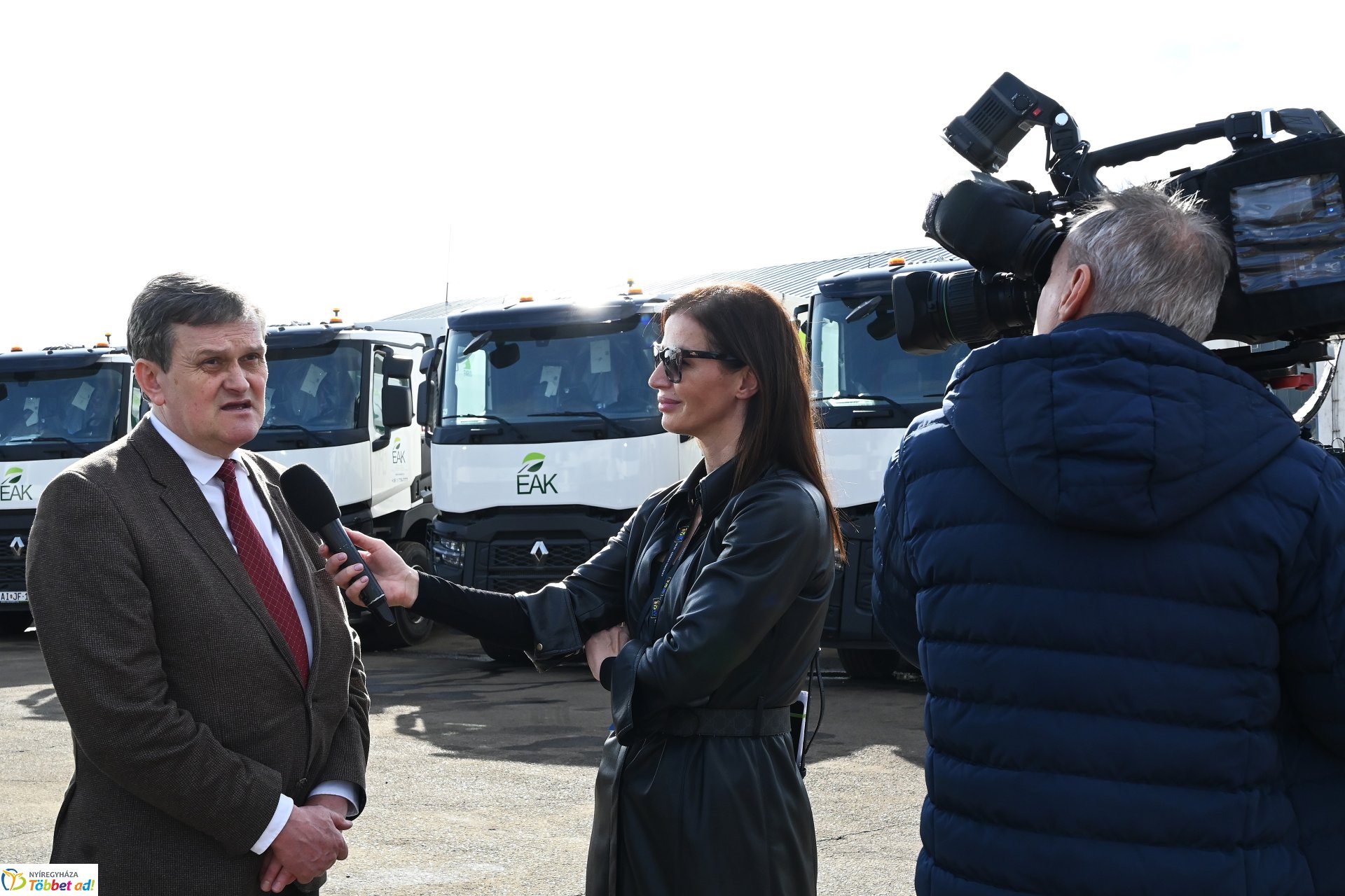 Hulladékgyűjtő gépjárművek átadó ünnepsége