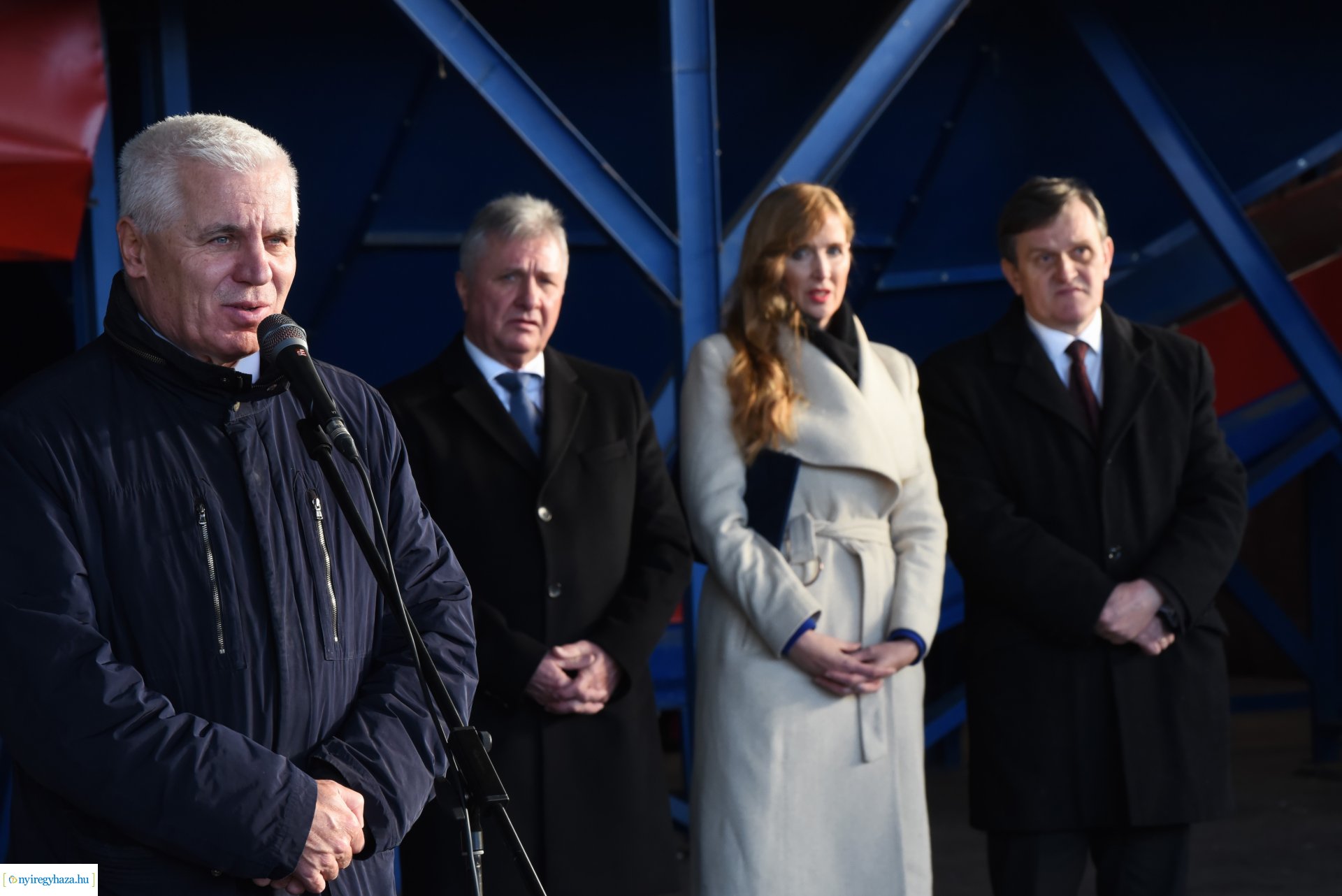 Hulladékkezelő csarnokot adtak át Nyíregyházán