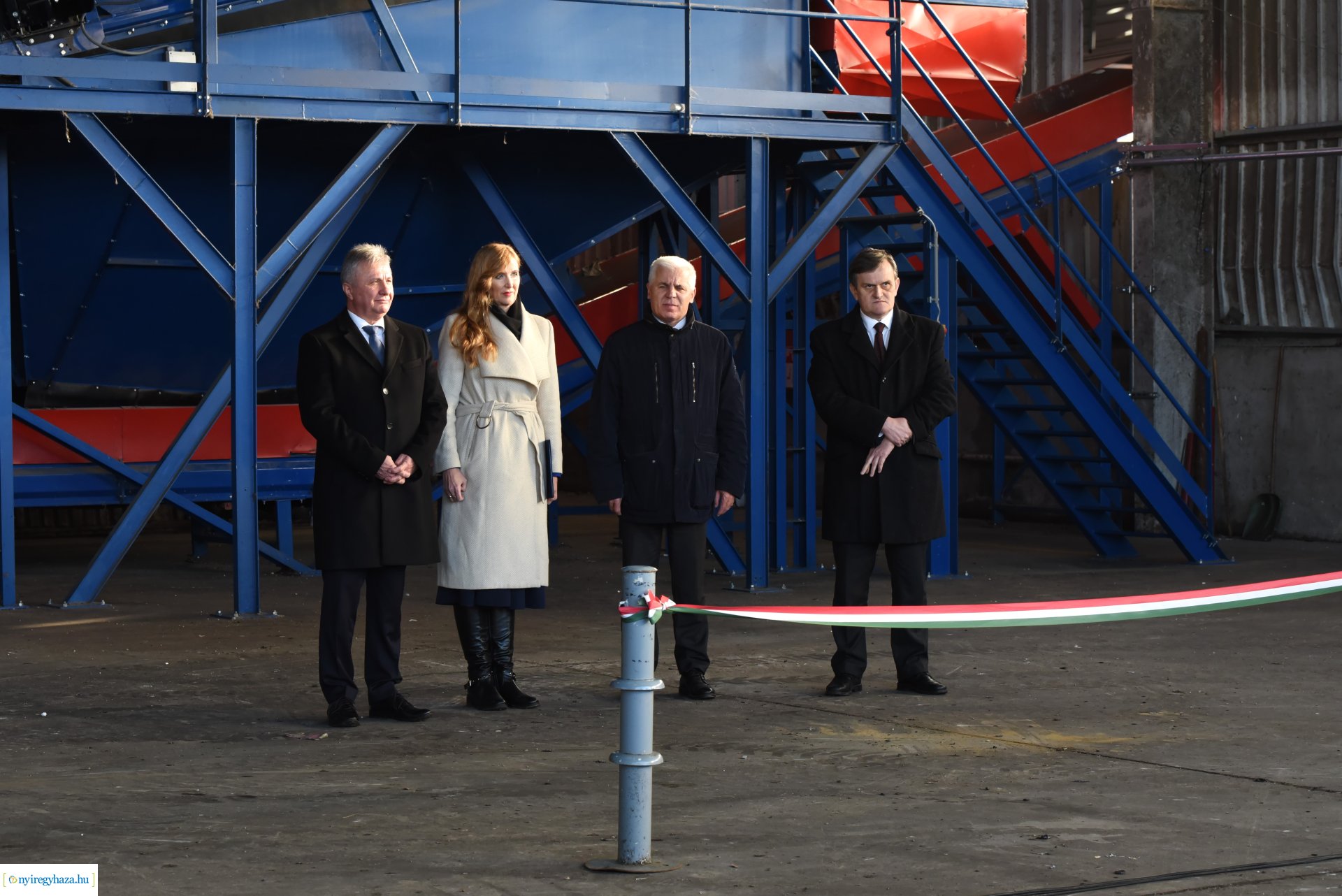 Hulladékkezelő csarnokot adtak át Nyíregyházán