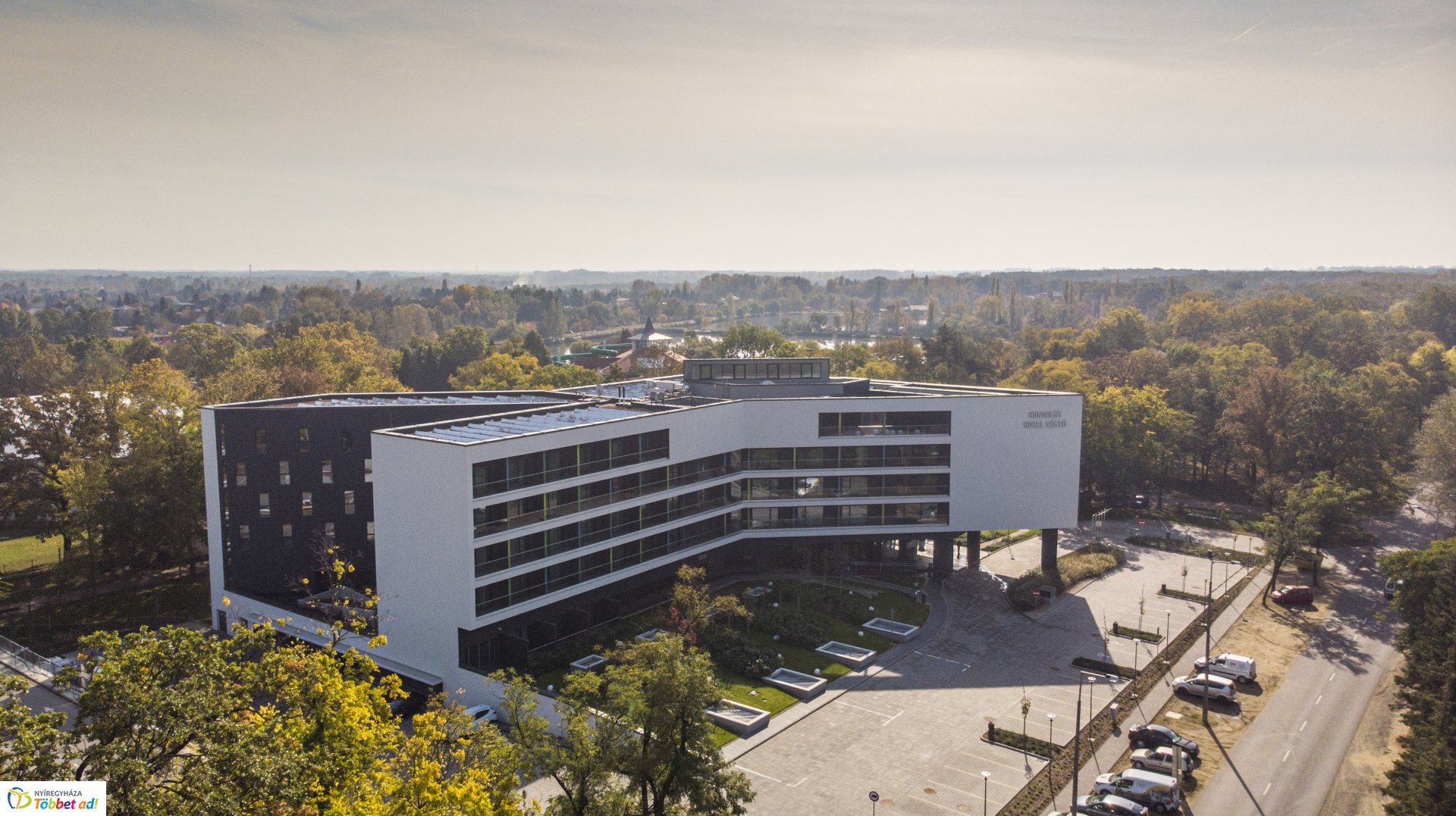 Hunguest Hotel Sóstó a magasból