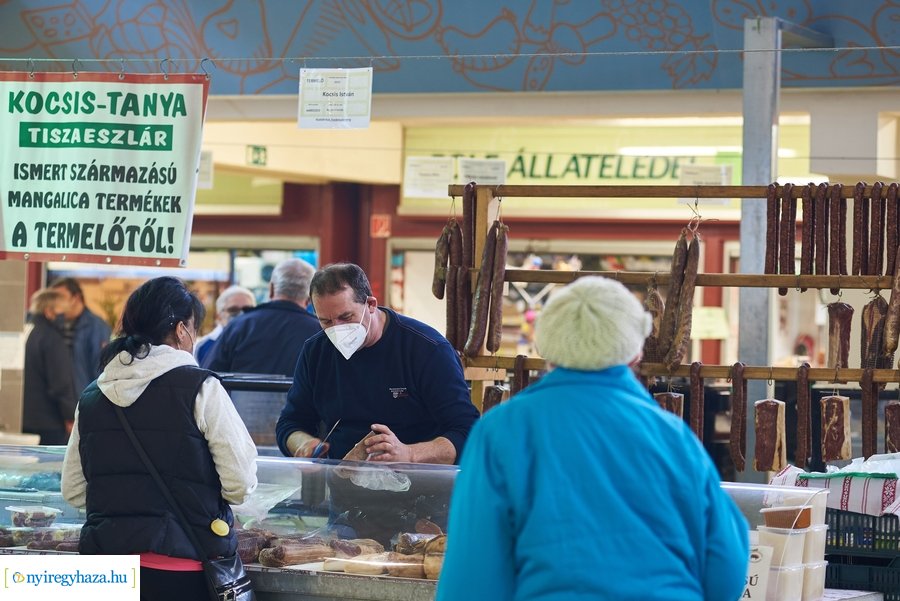 Húsvét előtt a Búza téri piacon - 2021 03 31