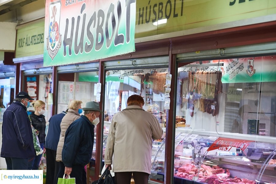 Húsvét előtt a Búza téri piacon - 2021 03 31