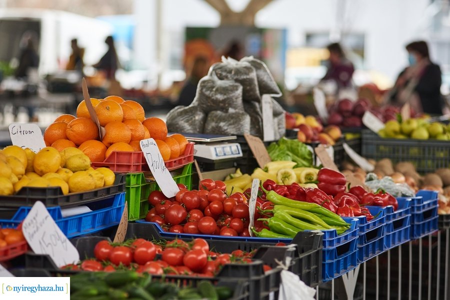 Húsvét előtt a Búza téri piacon - 2021 03 31