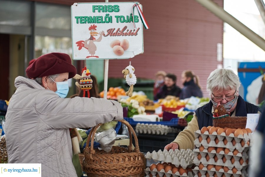 Húsvét előtt a Búza téri piacon - 2021 03 31