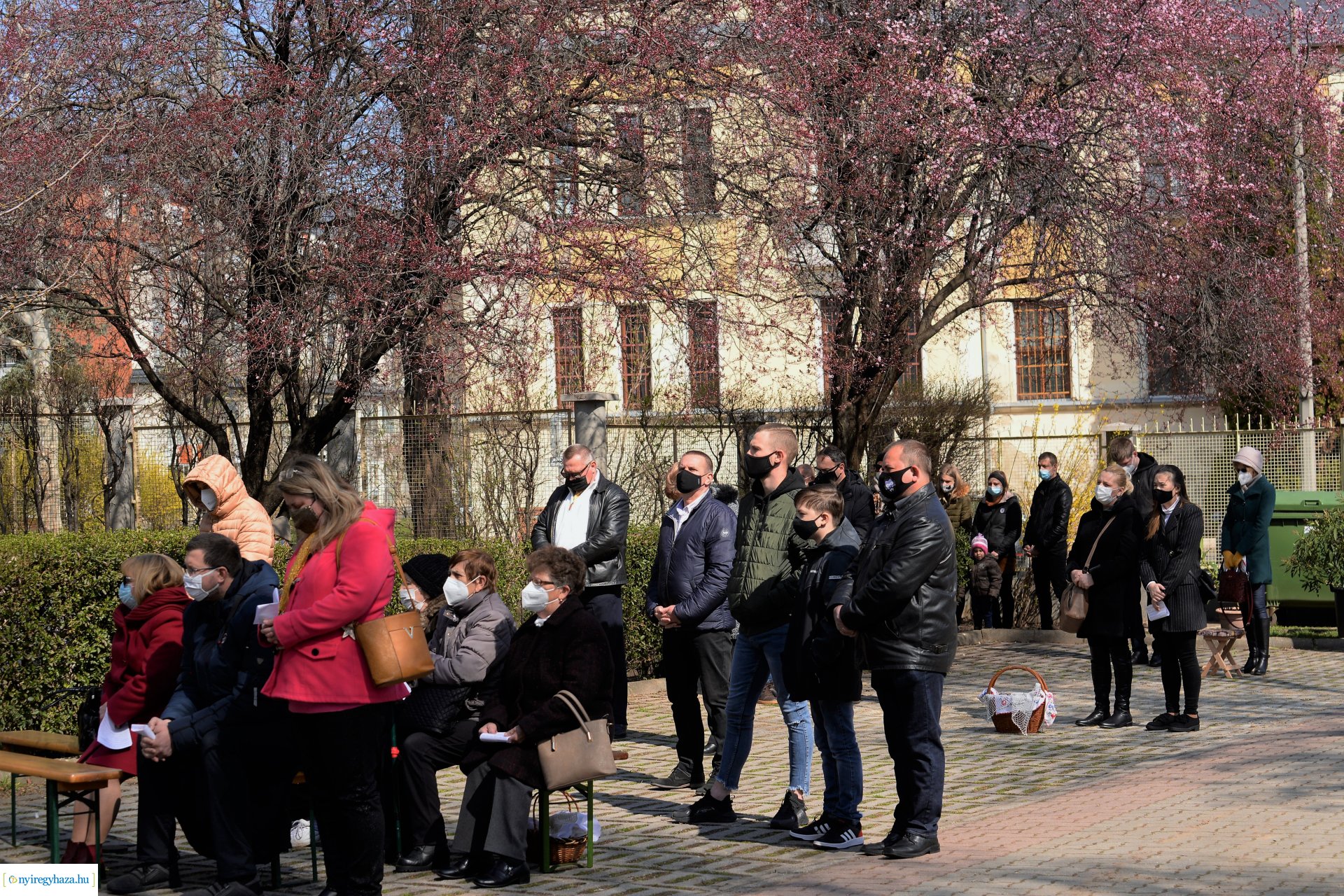 Húsvét vasárnap a Magyarok Nagyasszonya-társszékesegyházban