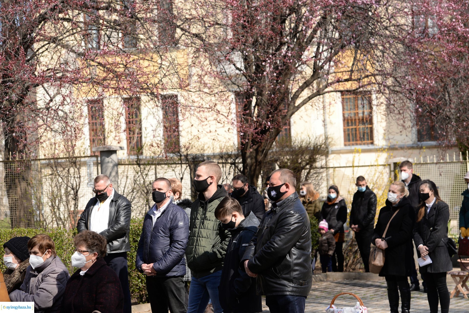 Húsvét vasárnap a Magyarok Nagyasszonya-társszékesegyházban
