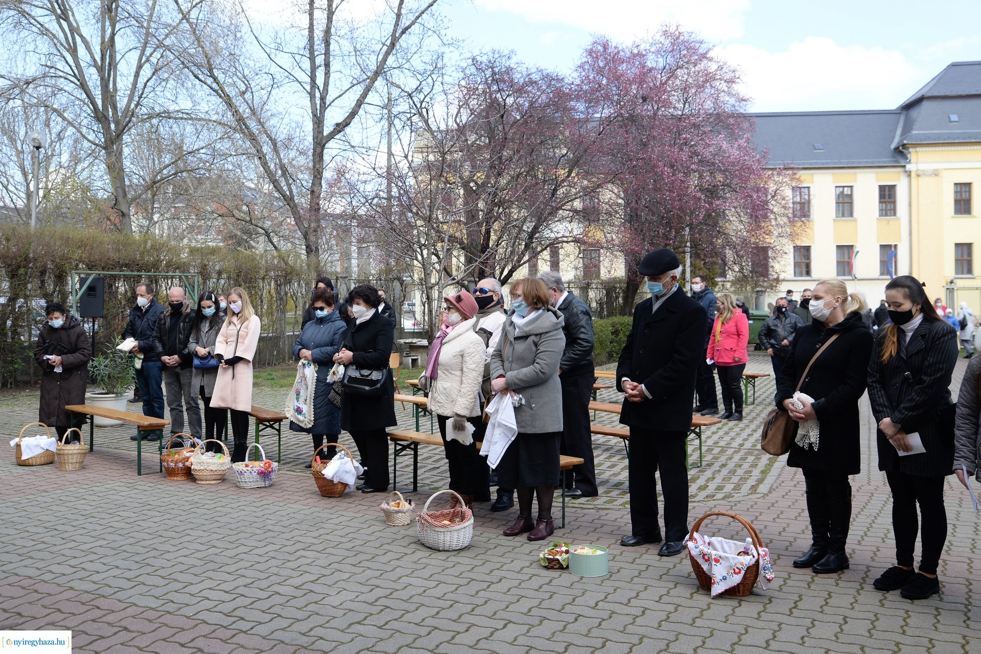 Húsvét vasárnap a Magyarok Nagyasszonya-társszékesegyházban