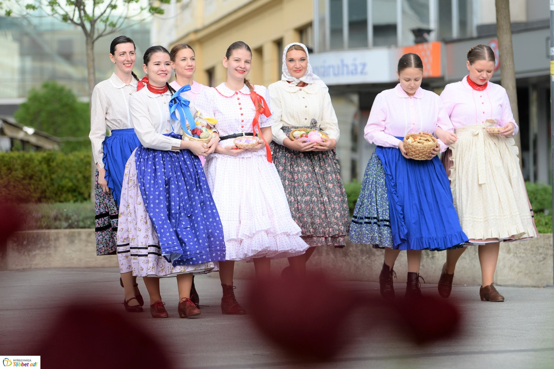 Húsvéti locsolkódás a belvárosban