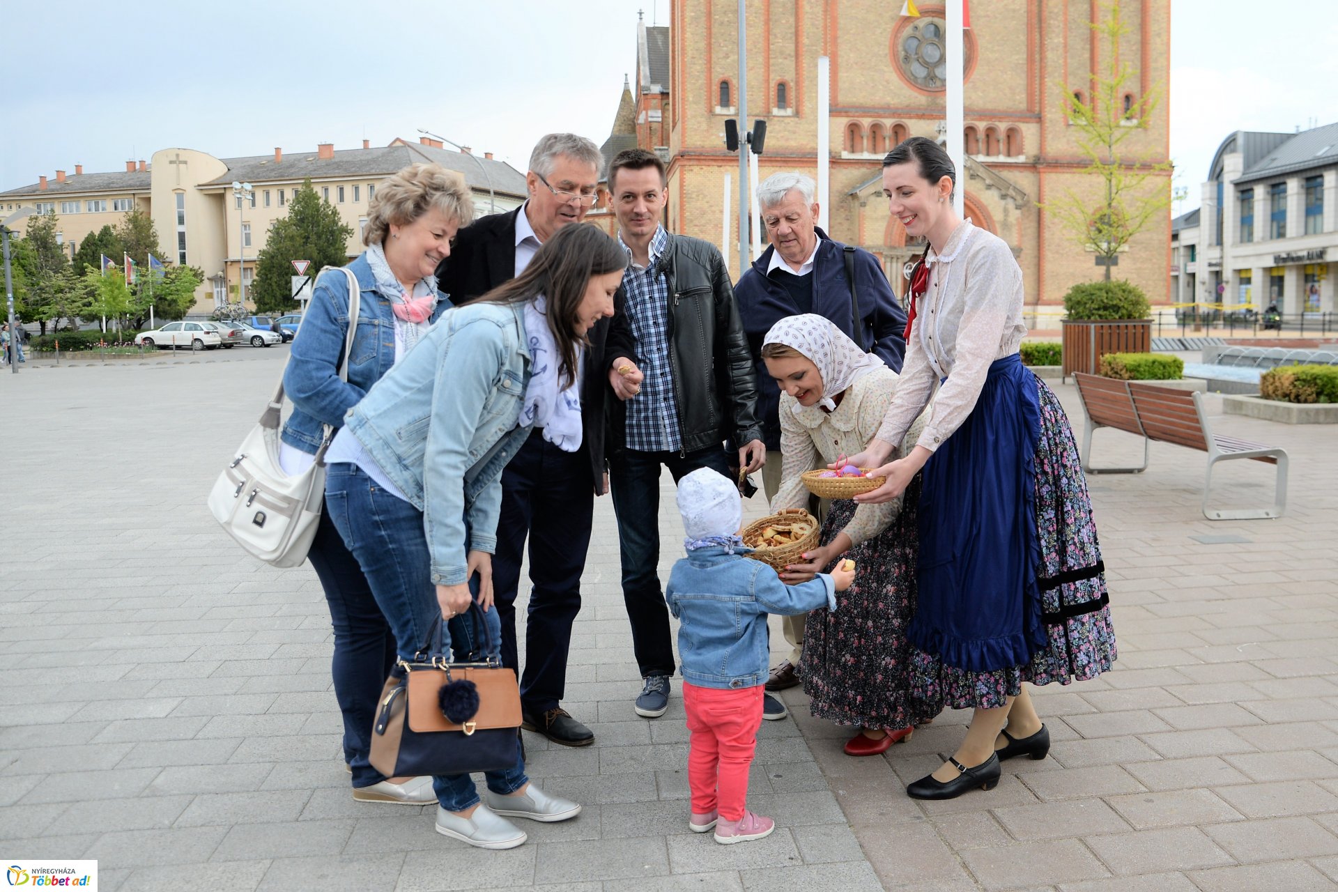 Húsvéti locsolkódás a belvárosban