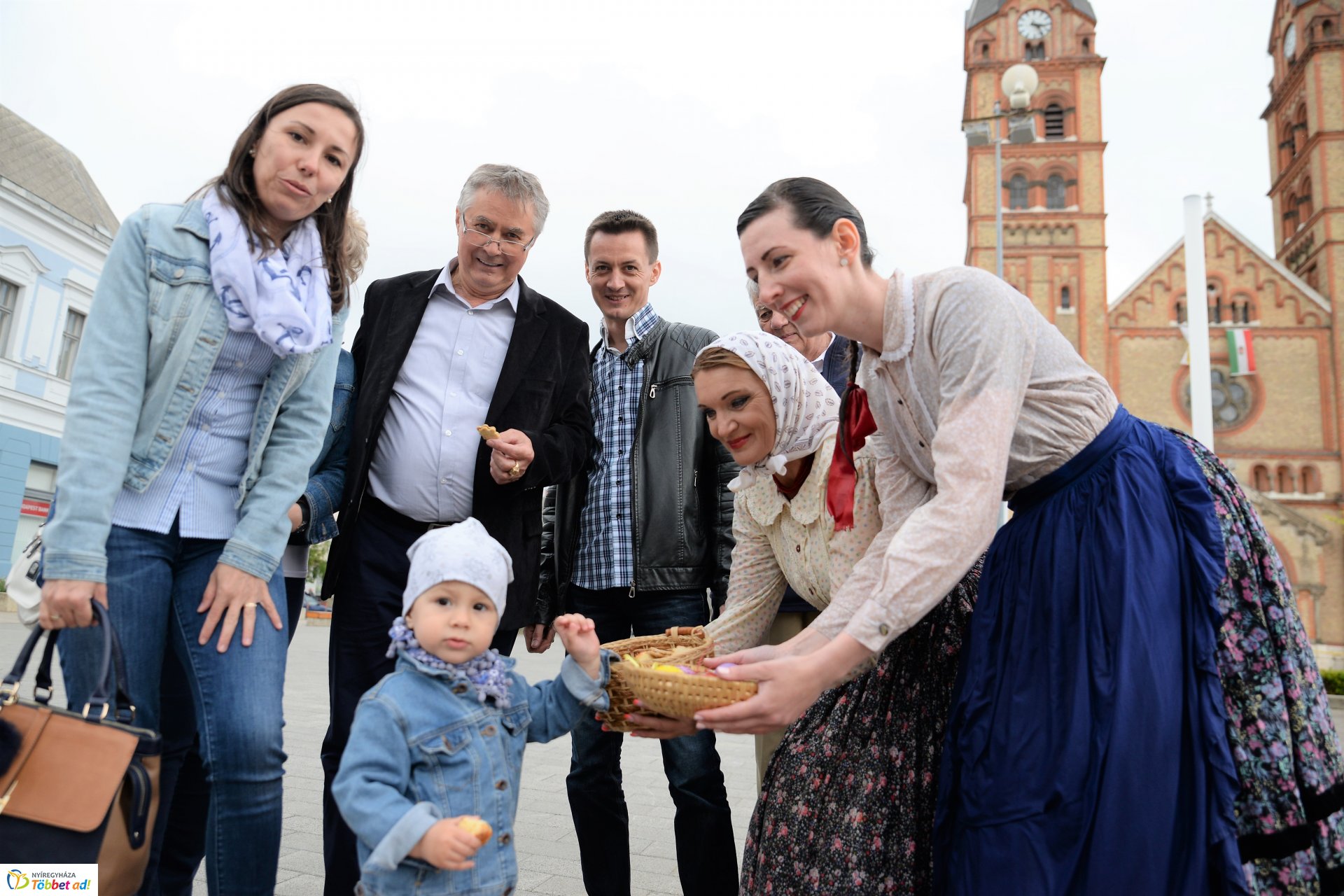 Húsvéti locsolkódás a belvárosban