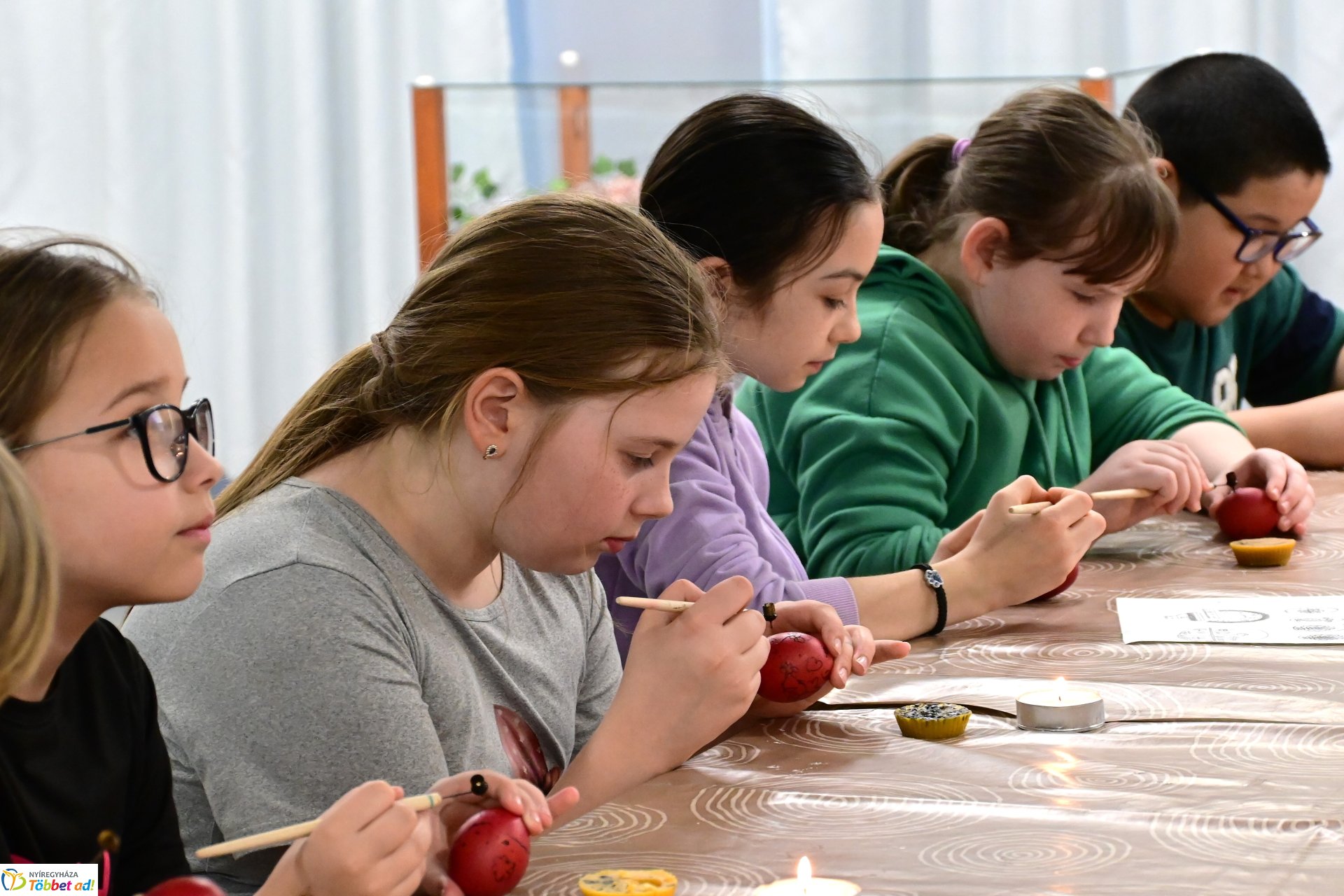 Húsvéti tojásfestő foglalkozás a Kállay Gyűjteményben