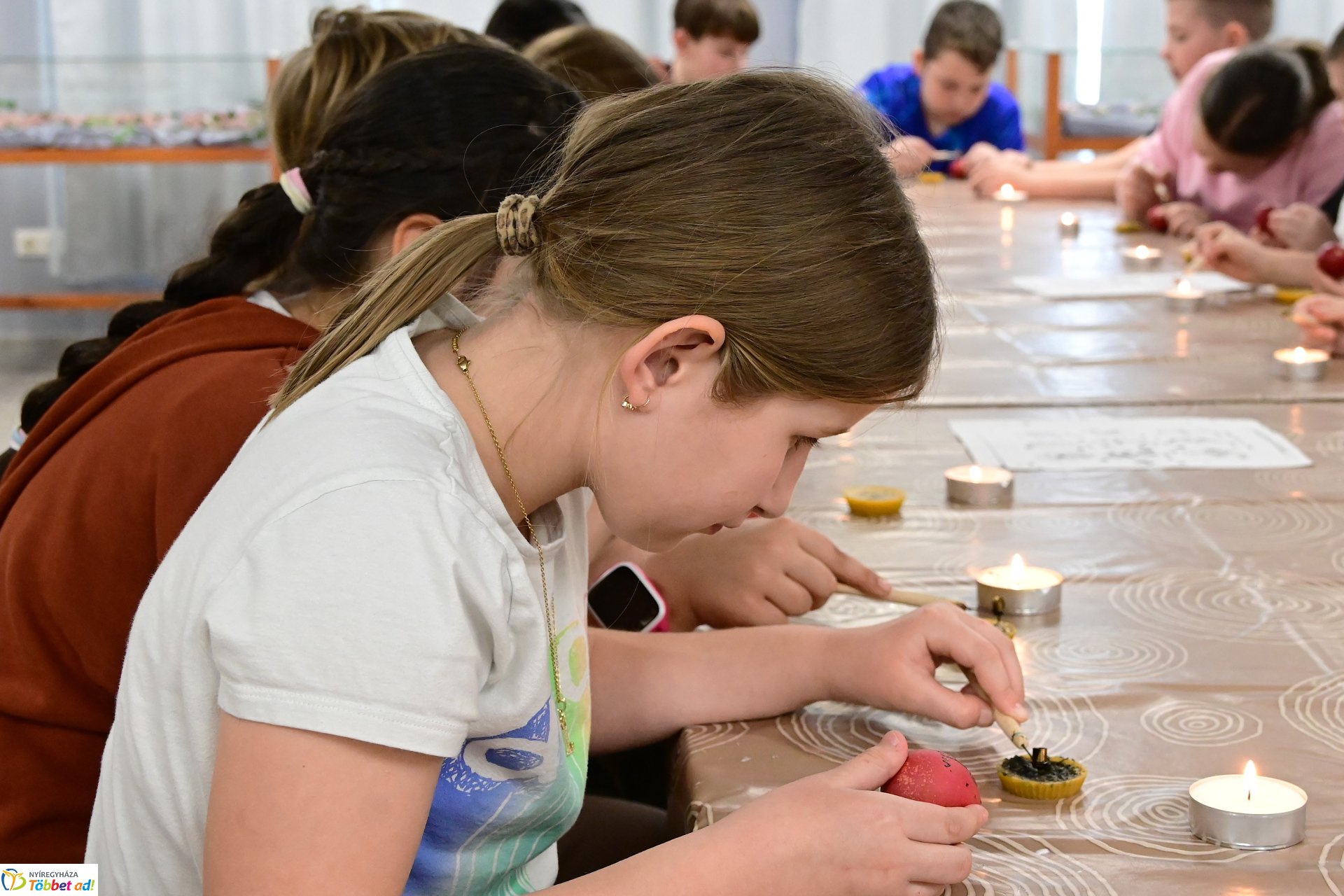 Húsvéti tojásfestő foglalkozás a Kállay Gyűjteményben