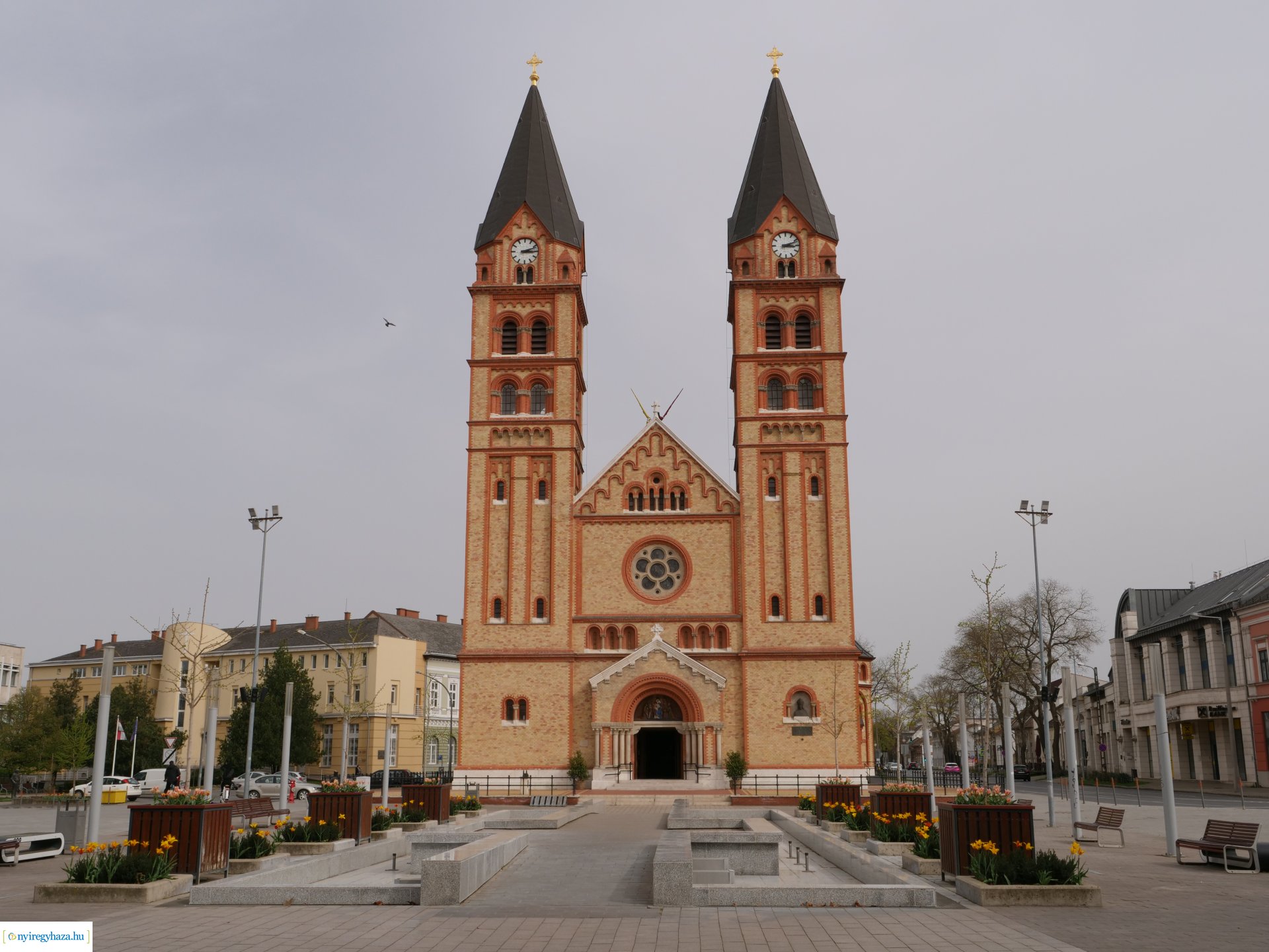Húsvéti virágos Nyíregyháza