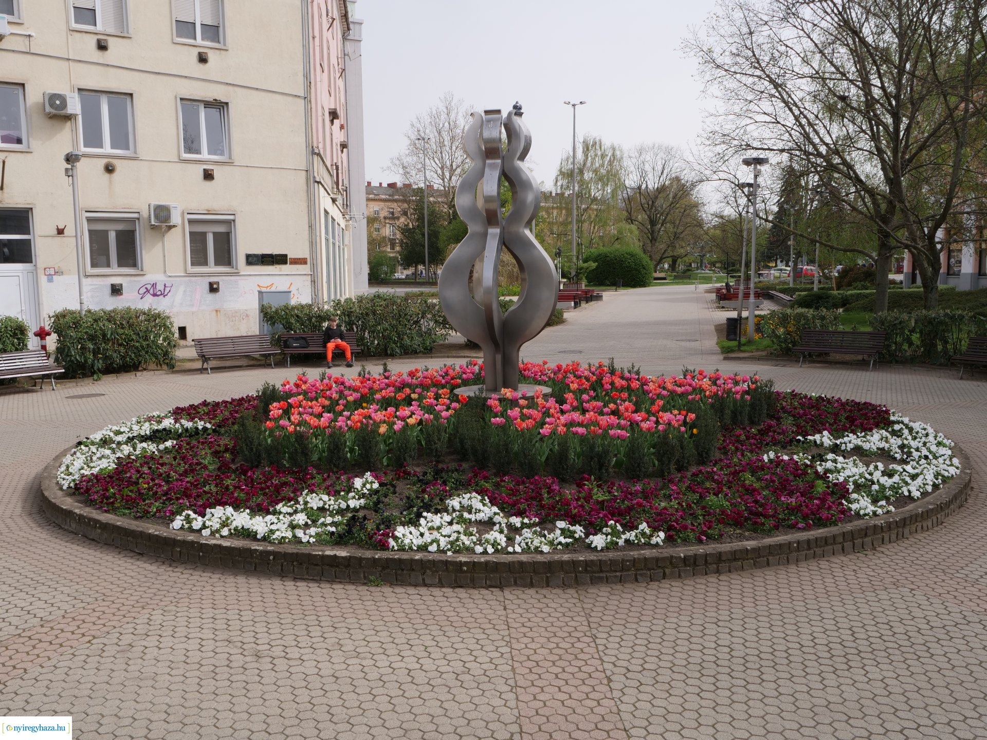 Húsvéti virágos Nyíregyháza