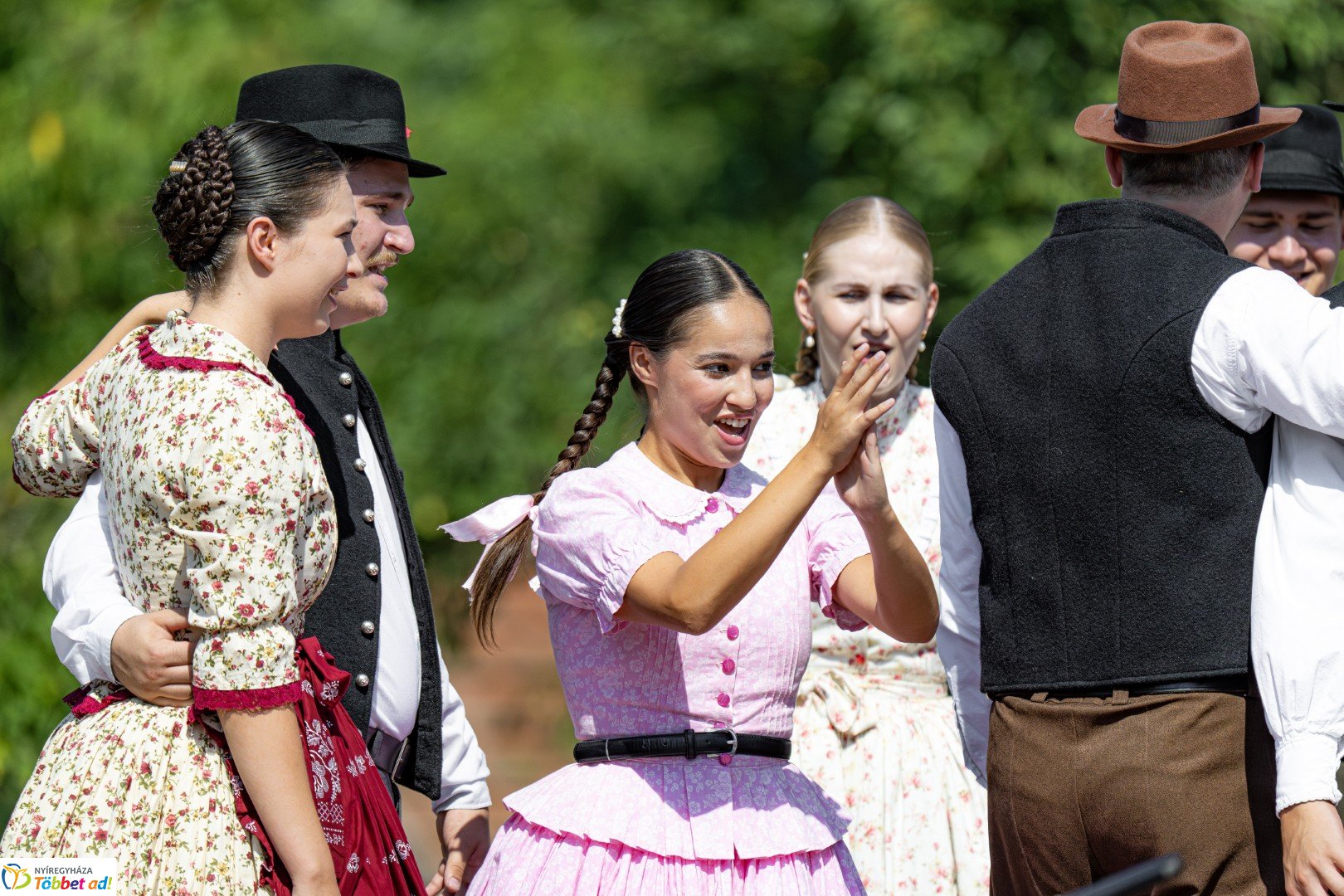 Huszárgenerációk találkozója a Sóstói Múzeumfaluban