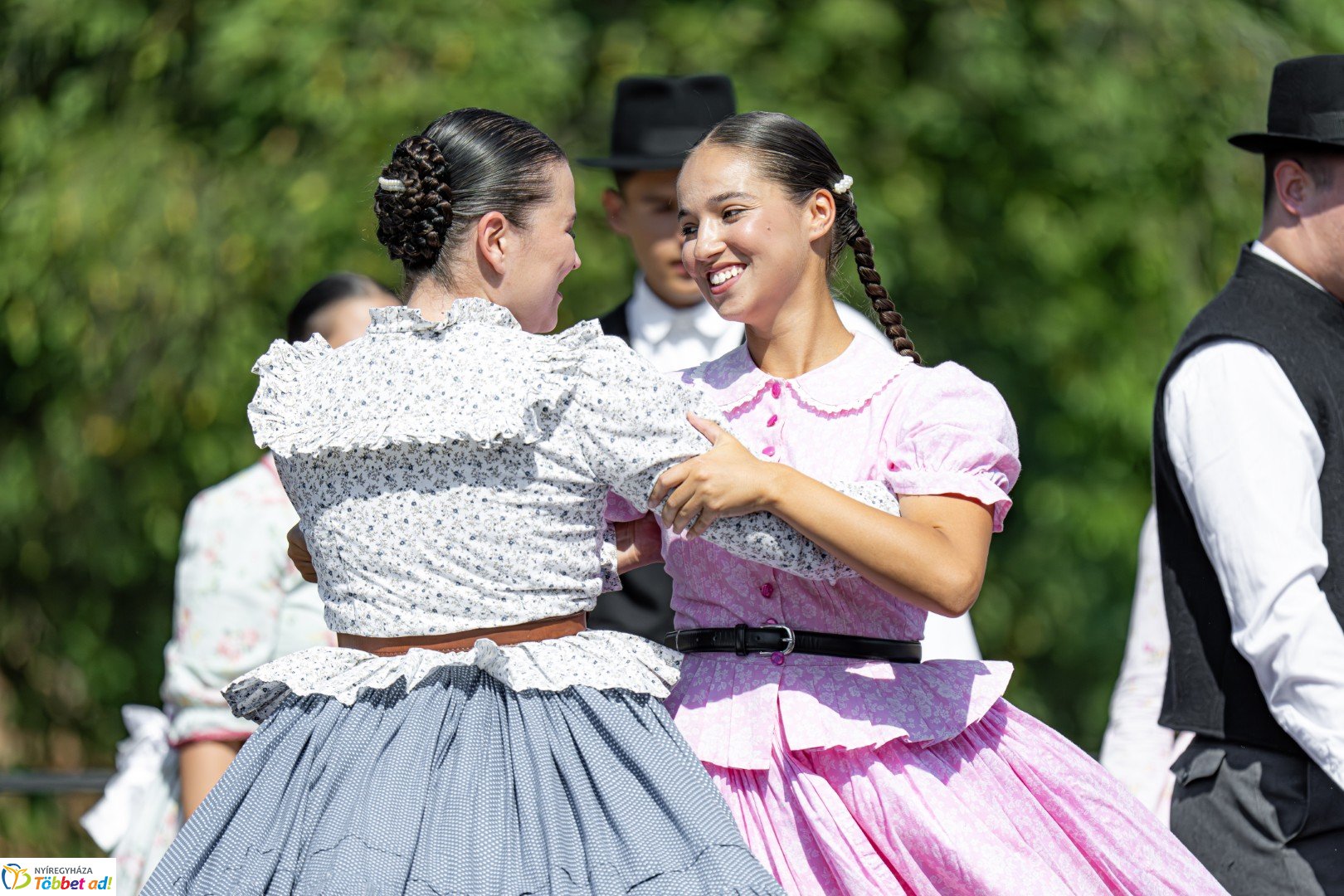 Huszárgenerációk találkozója a Sóstói Múzeumfaluban
