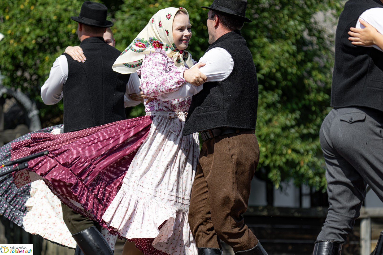 Huszárgenerációk találkozója a Sóstói Múzeumfaluban