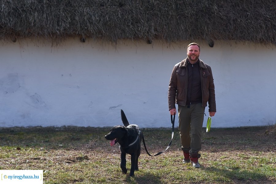 Huszárok a múzeumfaluban