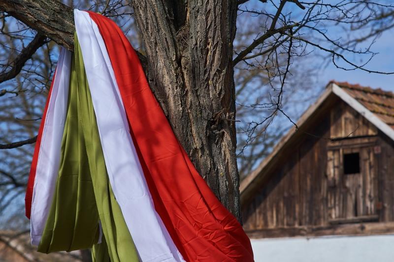 Huszárok a múzeumfaluban