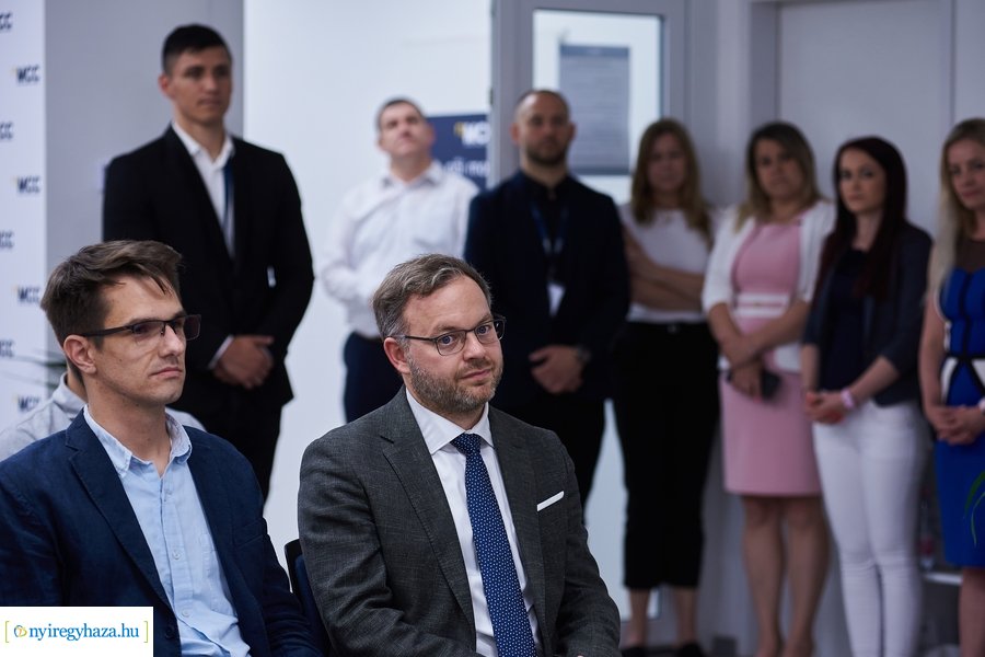 Huszárvágás - könyvbemutató az MCC-ben