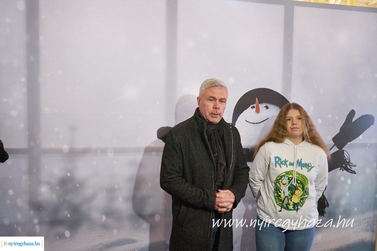 Húszezredik látogató a Városi Jégpályán