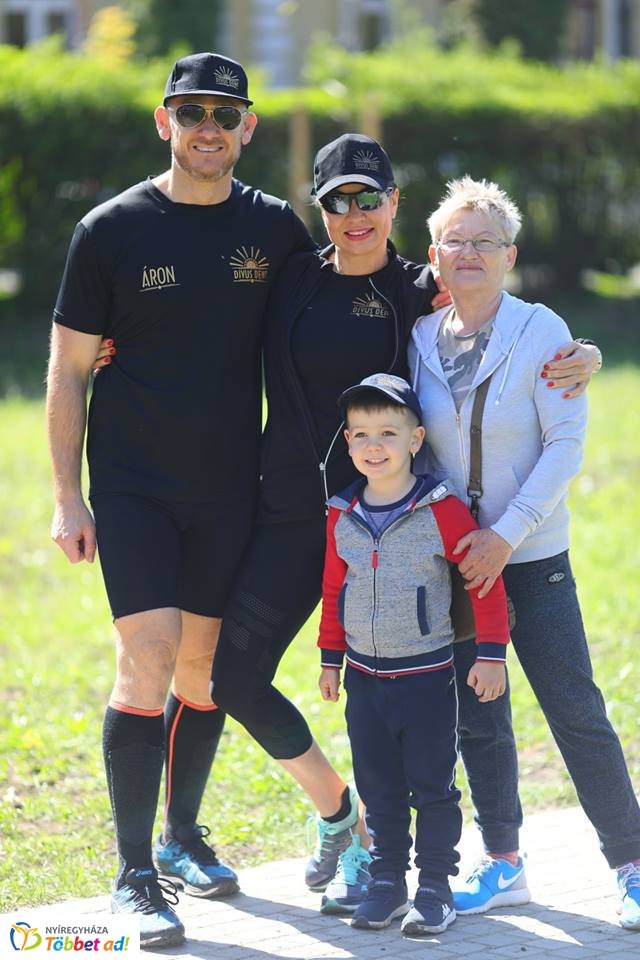 I. Nyíregyházi Húsvéti Nyúlfutás - Fotók: Divusdent