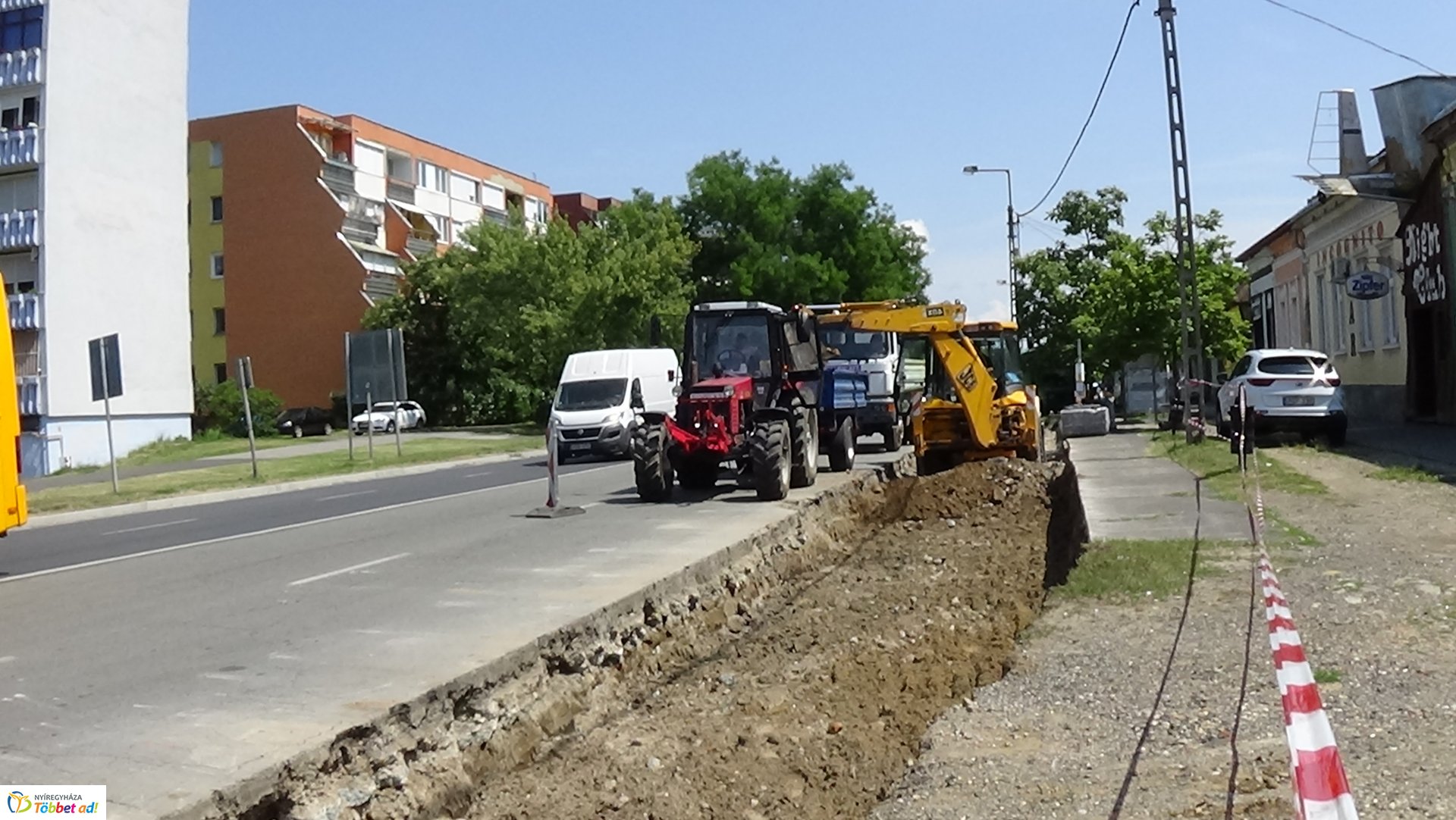 Ideiglenesen áthelyezték a buszmegállókat a Rákóczi úton