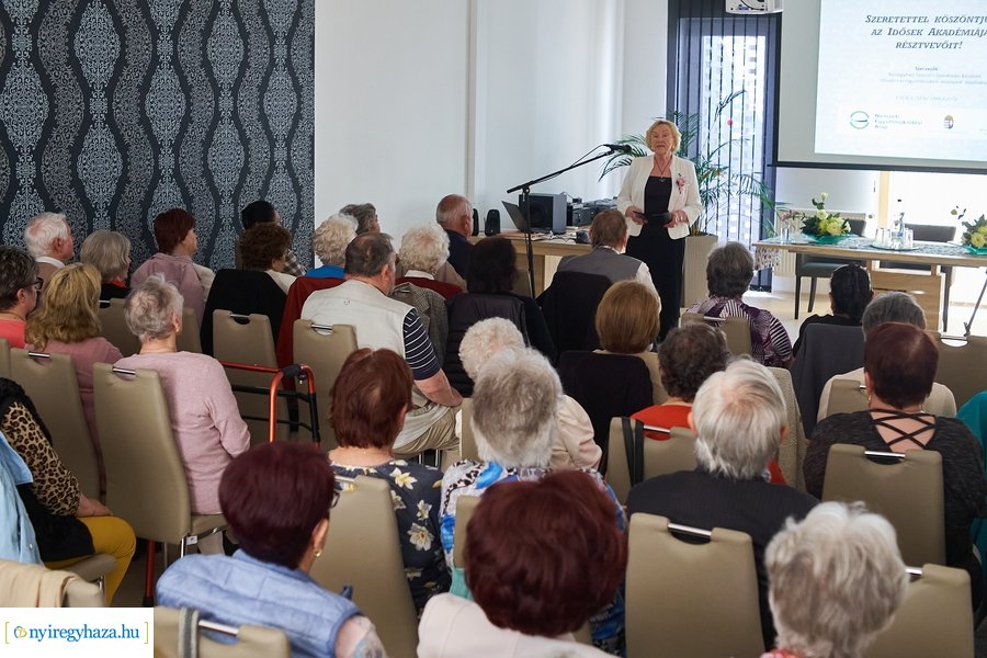 Idősek Akadémiája 20220505