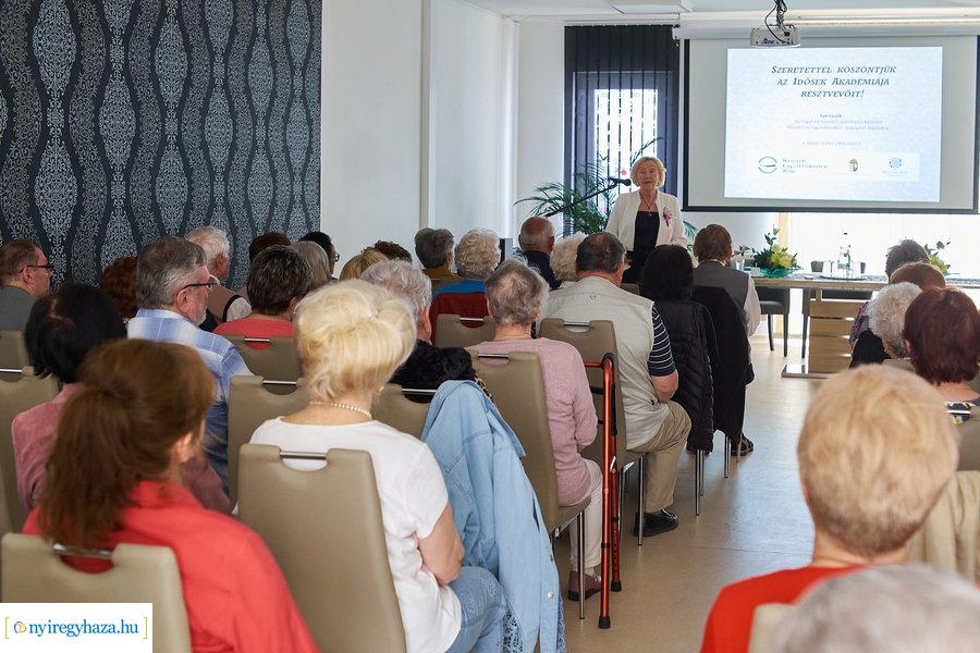 Idősek Akadémiája 20220505